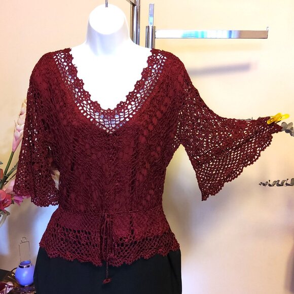 NWOT Kroshetta Women’s Beautiful 3/4 Sleeve V Neck Burgundy Crochet Blouse Top - Picture 1 of 7